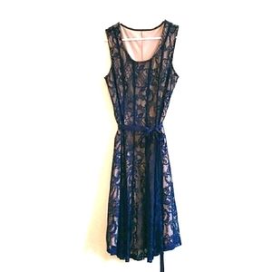 Navy & Nude lace dress Large
